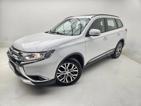 MITSUBISHI OUTLANDER 2.0 16V GASOLINA 4P AUTOMÁTICO MITSUBISHI OUTLANDER 2.0 16V GASOLINA 4P AUTOMÁTICO